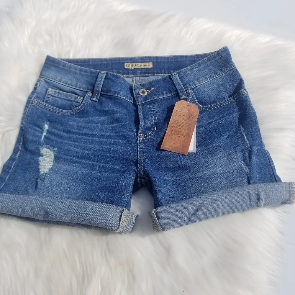 Guess NWT NEW Jean Shorts size 27 denim raw hem summer designer Distressed